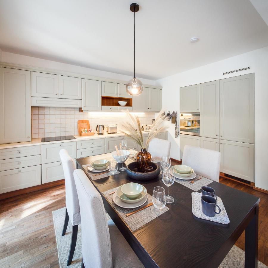شوبرون Silver Willow Luxury Apartment المظهر الخارجي الصورة